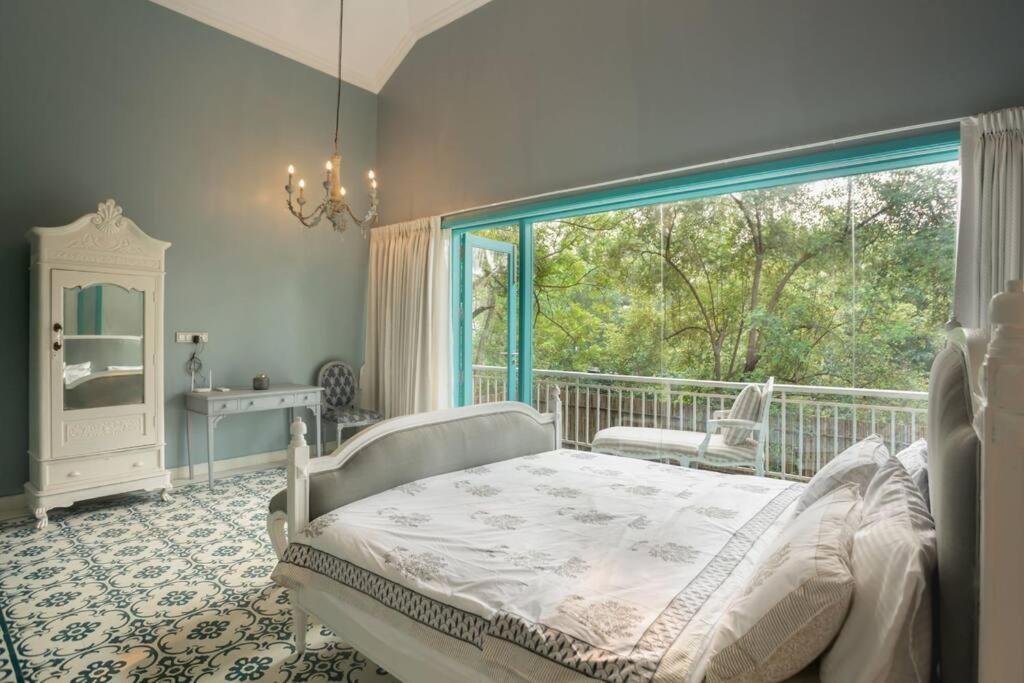 White Banyan Beach Villa, Candolim By The Acacia Villas Екстериор снимка